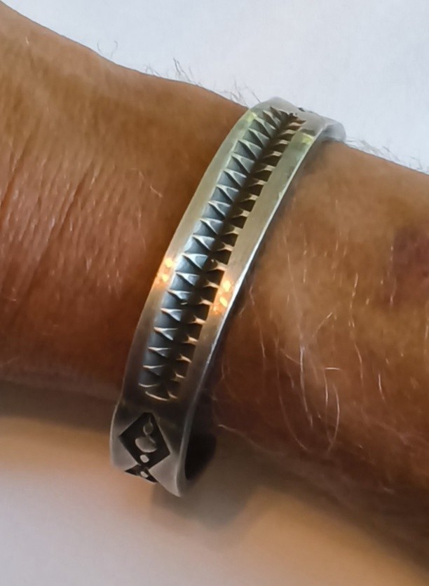 Vintage Navajo Emerson Bill Sterling Silver Cuff 7 1/2″