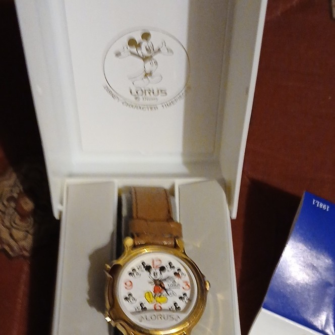 Lorus Disney Mickey Mouse Quartz Analog Watch 38mm Gold Case Brown Leather Box