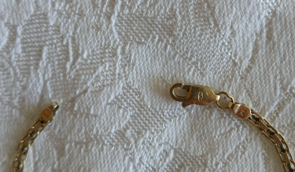 VINTAGE 14KT GOLD BRACELET ~ 7-1/4″ ~ 2.4 GRAMS ~LOVELY!