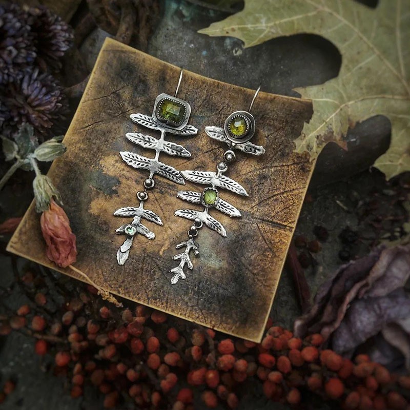 Women’s Fashion Boho Olive Green CZ Leaf Tassel Dangle Drop Earrings Hook