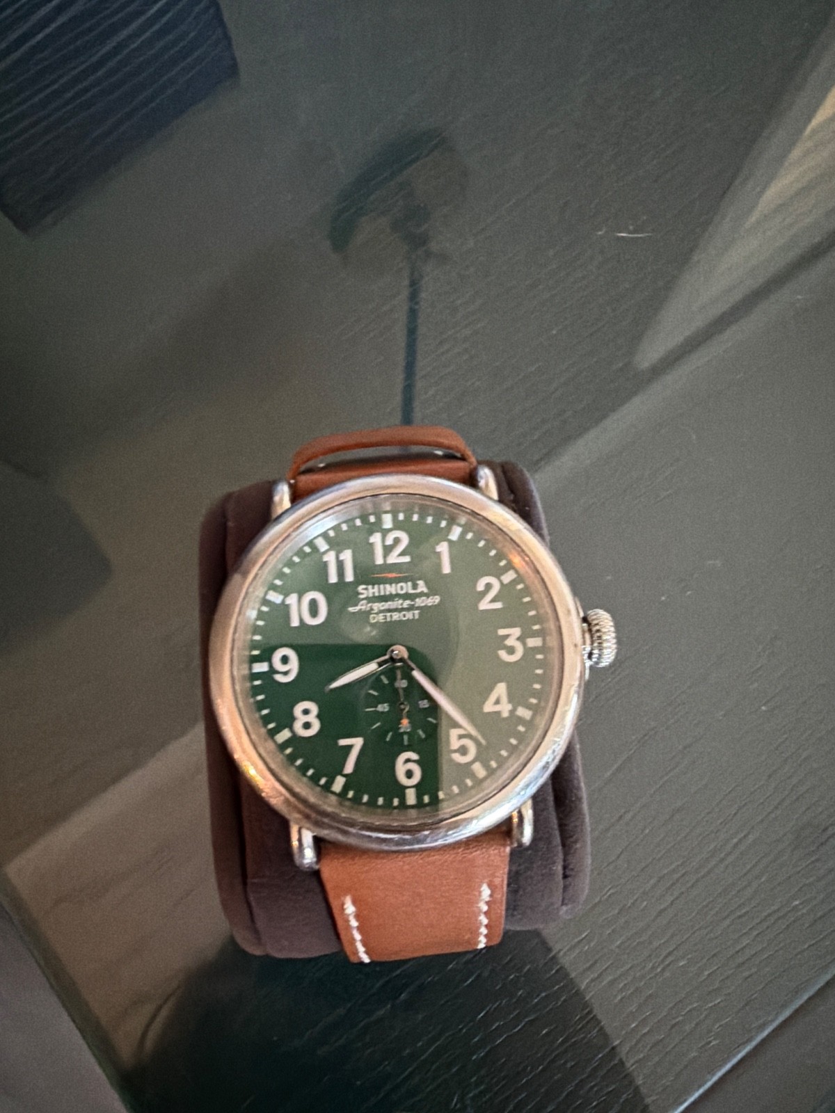 Shinola Runwell Aragonite-1069 Men’s Watch – Green Dial – Leather strap