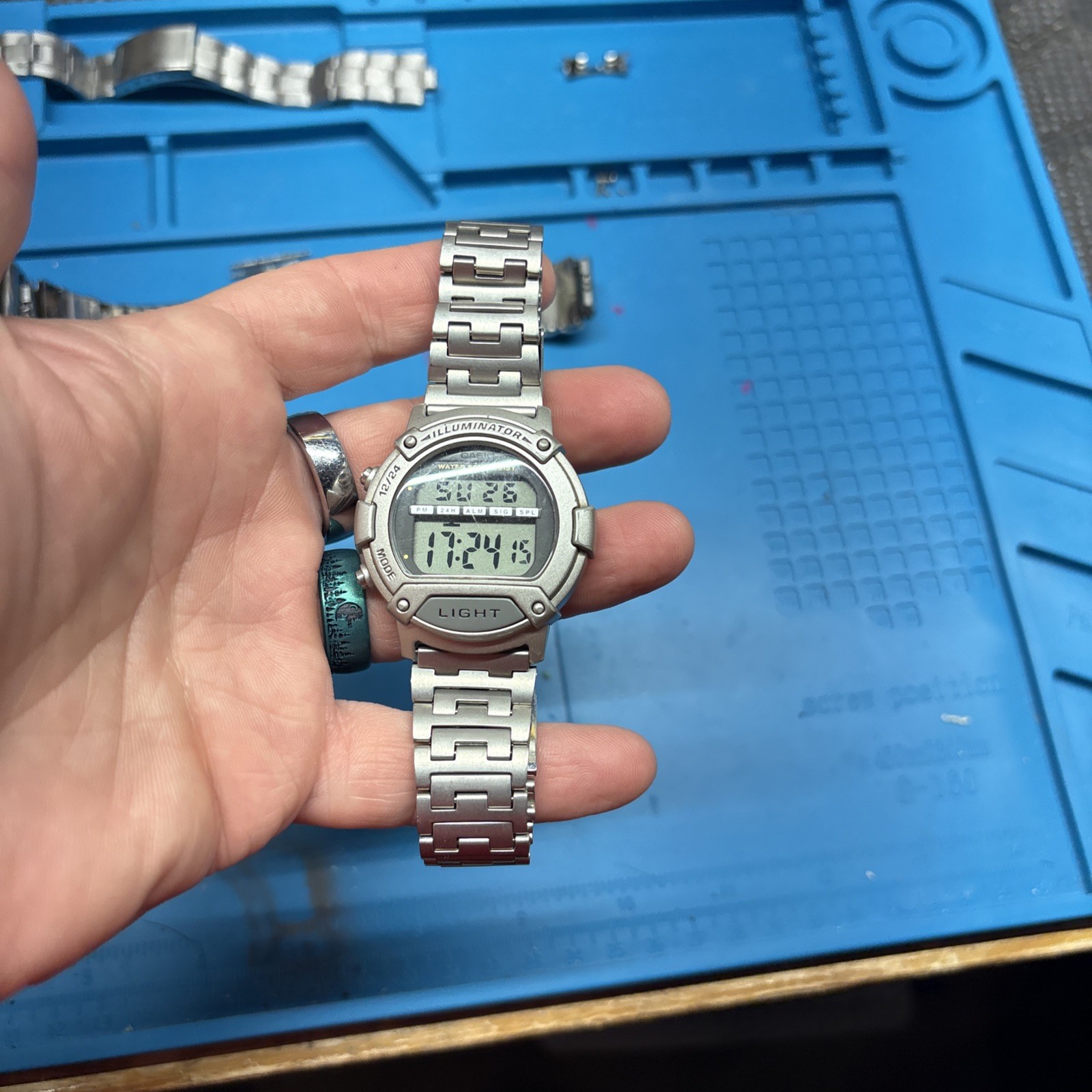 CASIO Illuminator 1817 W-92H Alarm Quartz Digital Watch New Battery