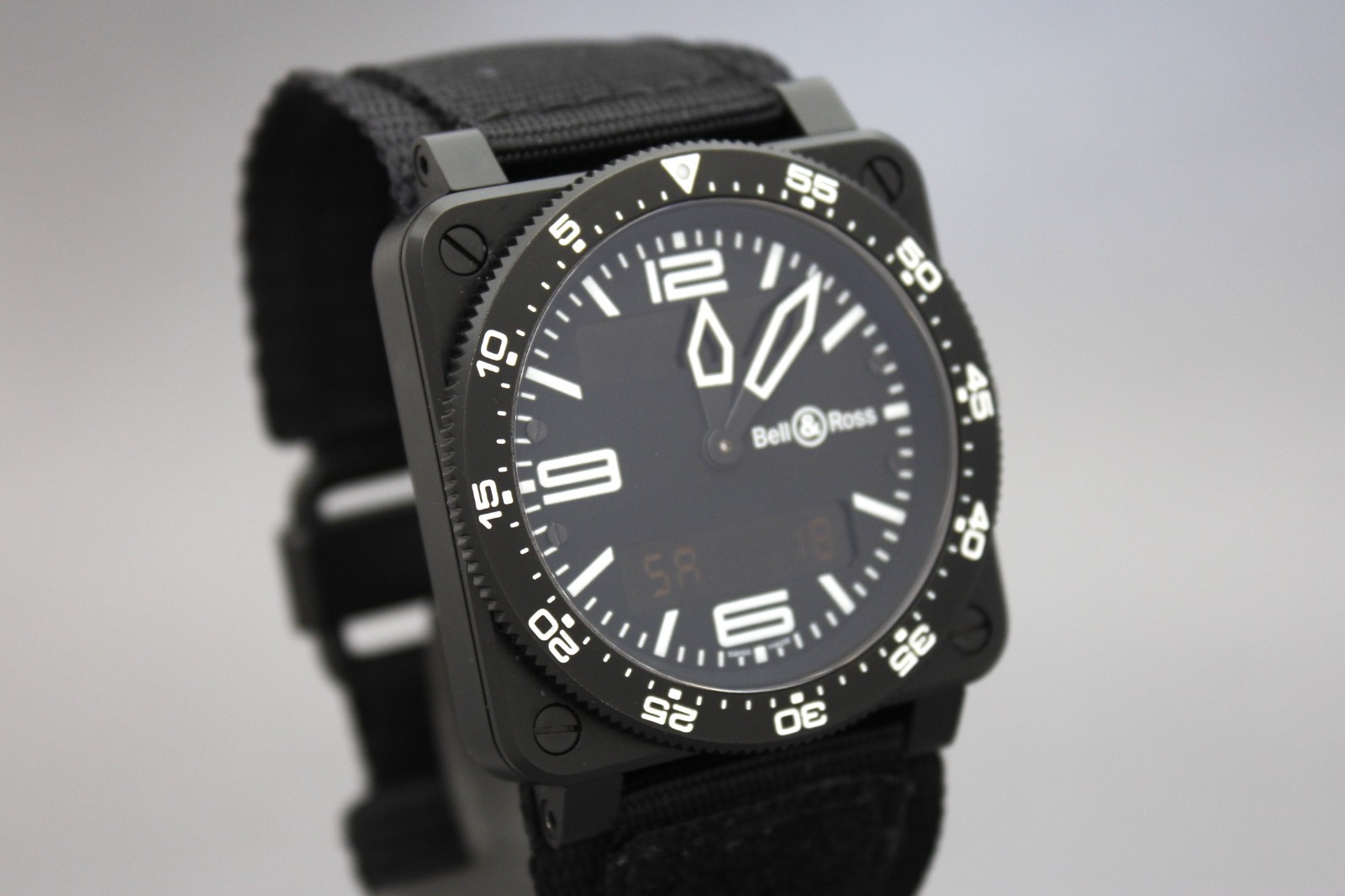 Bell & Ross BR03 Type Aviation Carbon 2012 Box Papers 6-Month Warranty 2x Straps