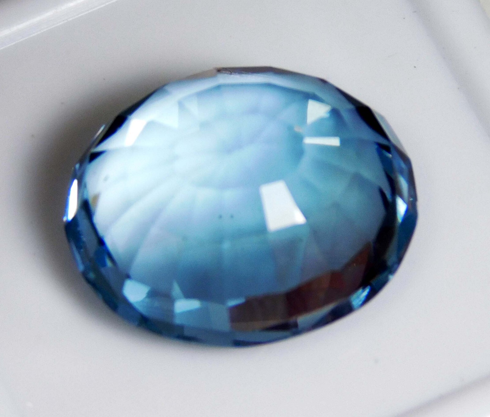 Natural 13.0 Ct Blue Aquamarine Oval CERTIFIED Loose Gemstone