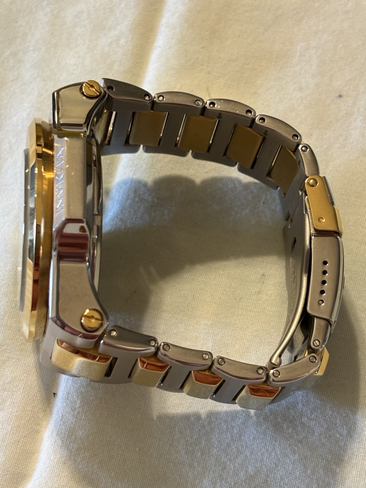 Invicta Akula Men’s Automatic Watch model 30195