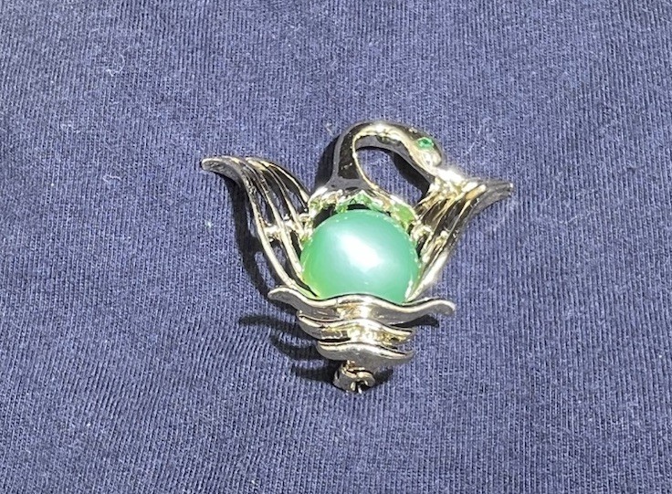 Vintage Green Lucite Moonglow Swan Gold Tone Brooch