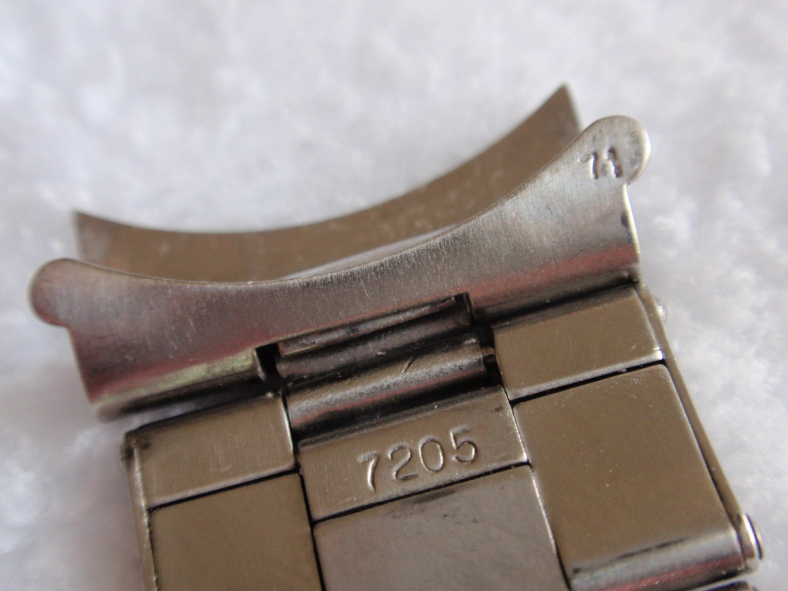 Nice Early Rolex Daytona 7205 19mm Rivet Band 71 End Links 3-69