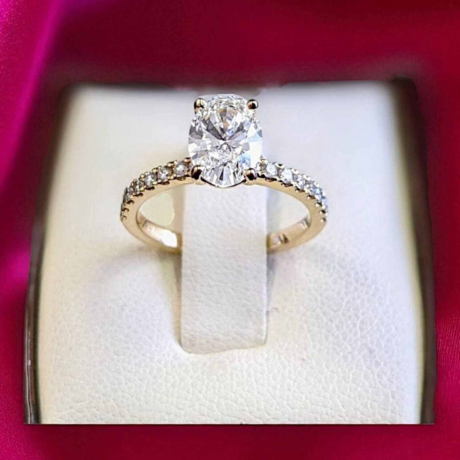2.75 Ct Oval Cut IGI Certified Lab Grown Diamond Engagement Ring 14k Yellow Gold