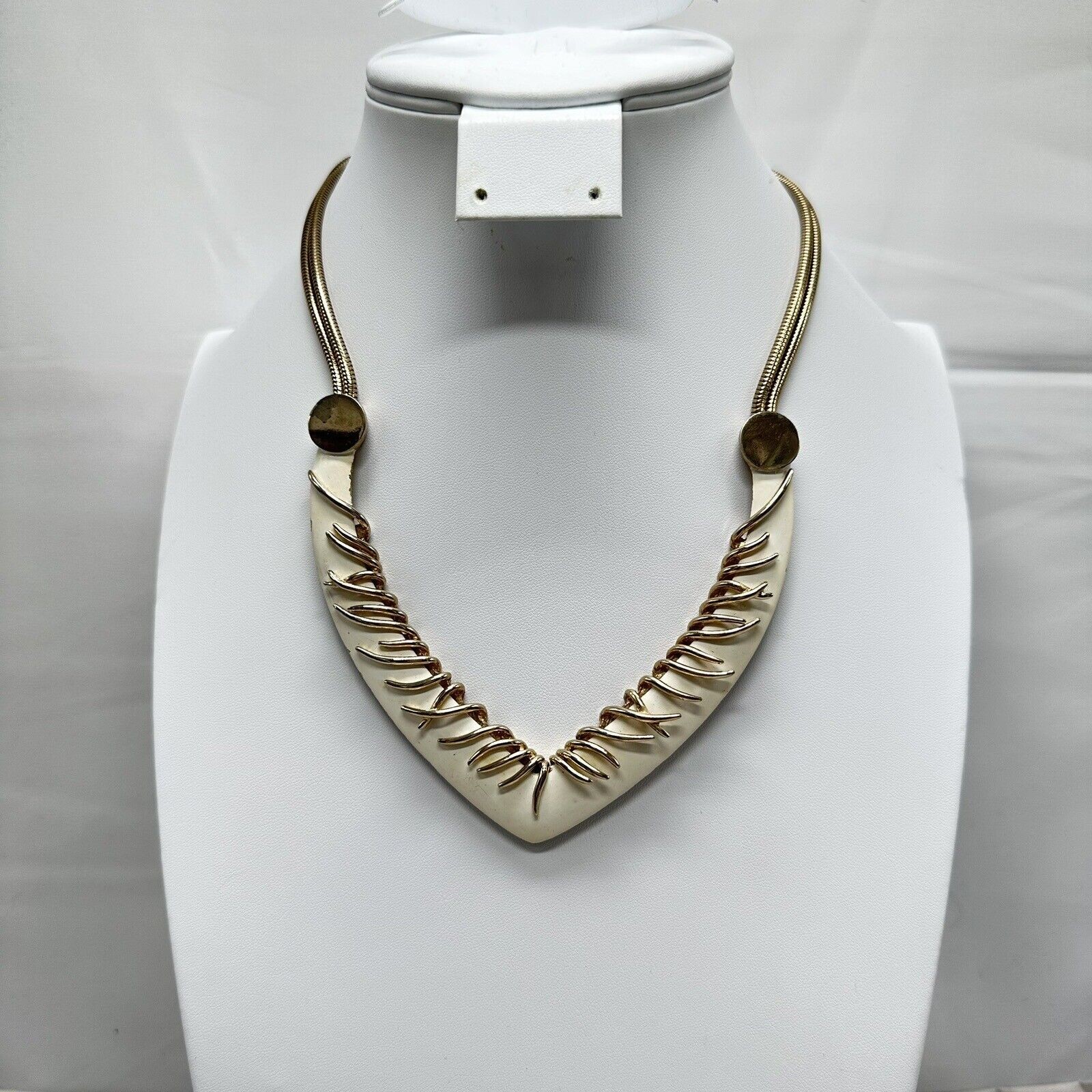 Vintage Boucher Choker Style Necklace Brutalist White Enamel Gold Tone FLAWED