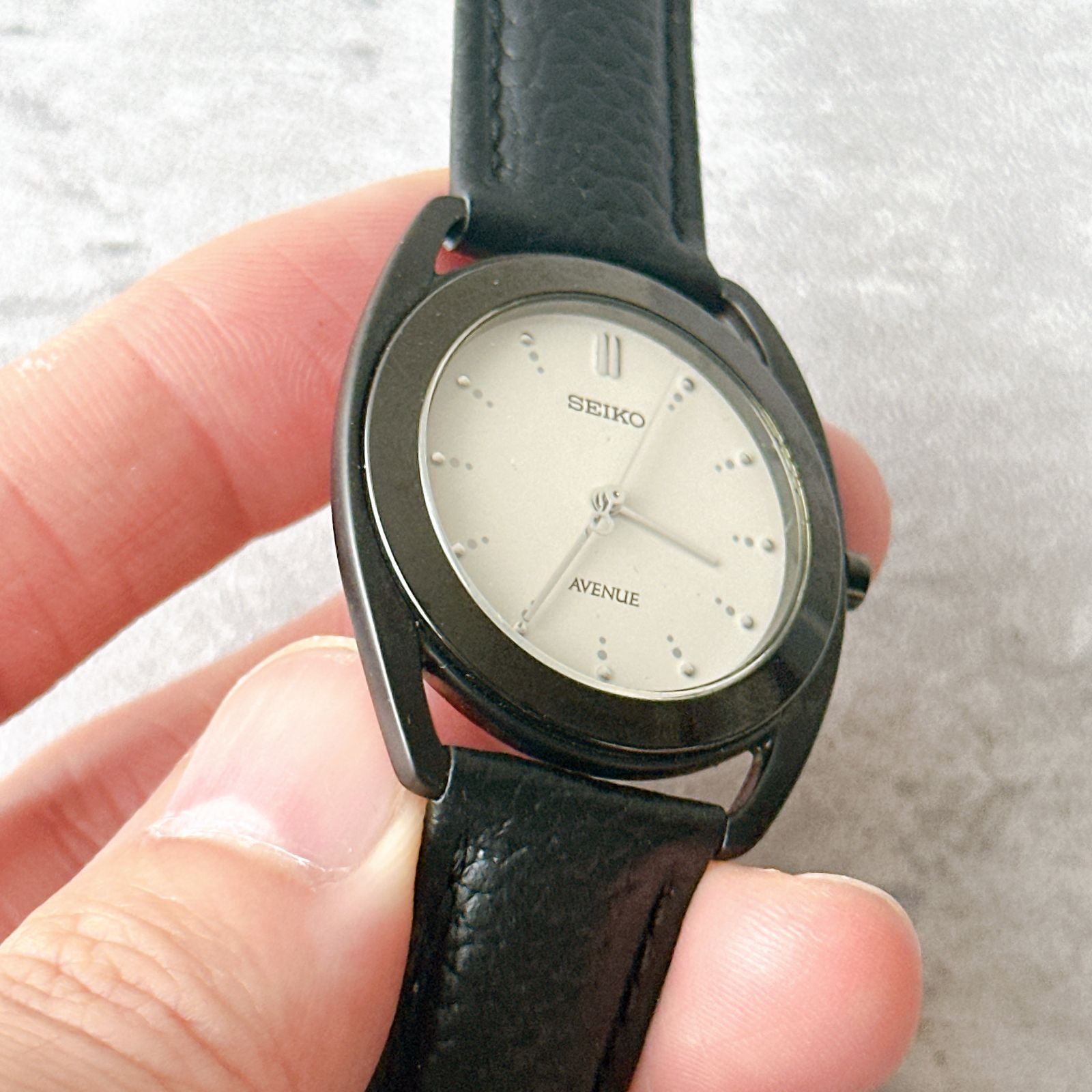 SEIKO AVENUE 7N01 6680 black case white dial men’s quartz minimal leather belt v