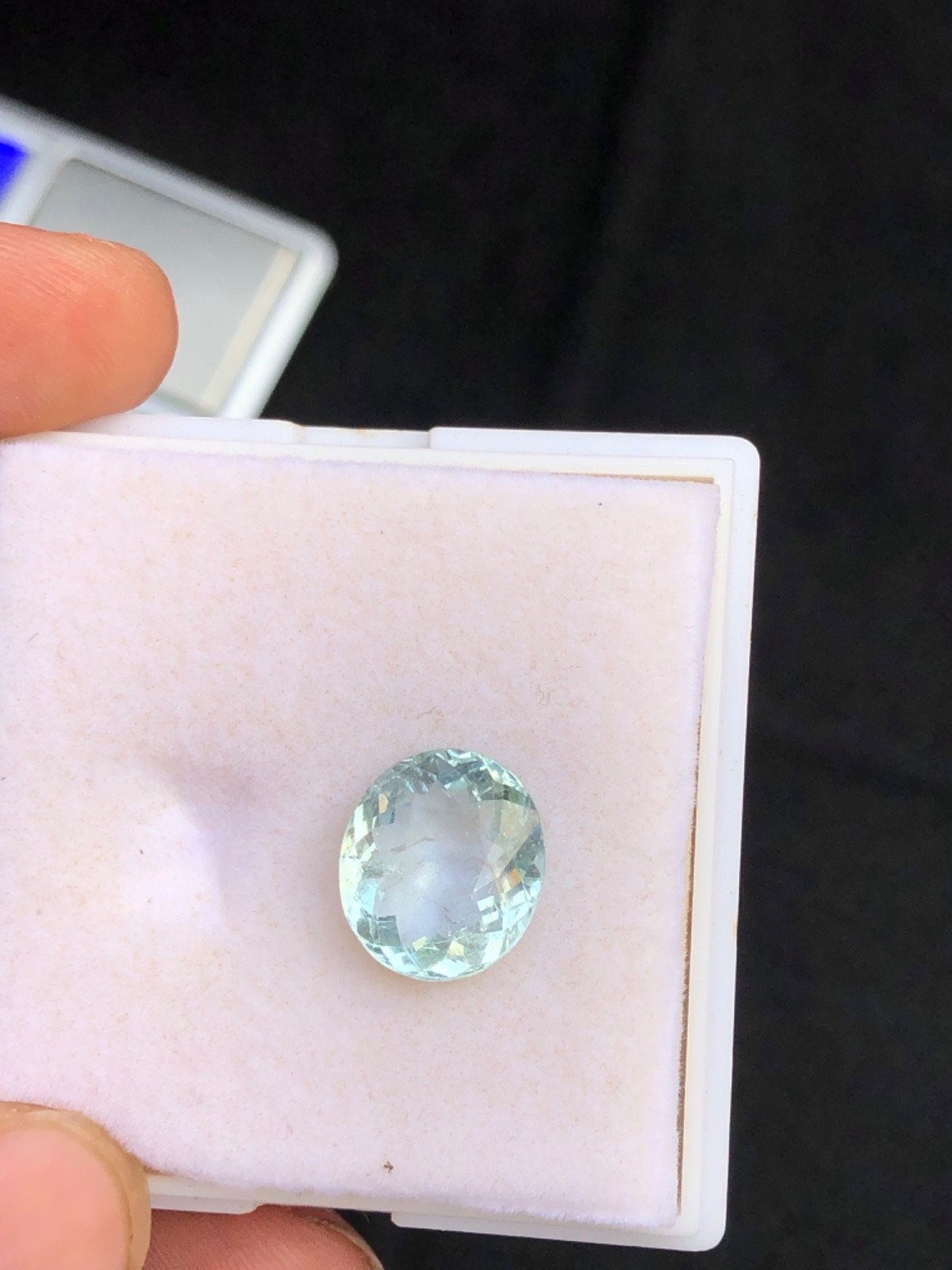 6.80 carat natural aquamarine loose gemstone