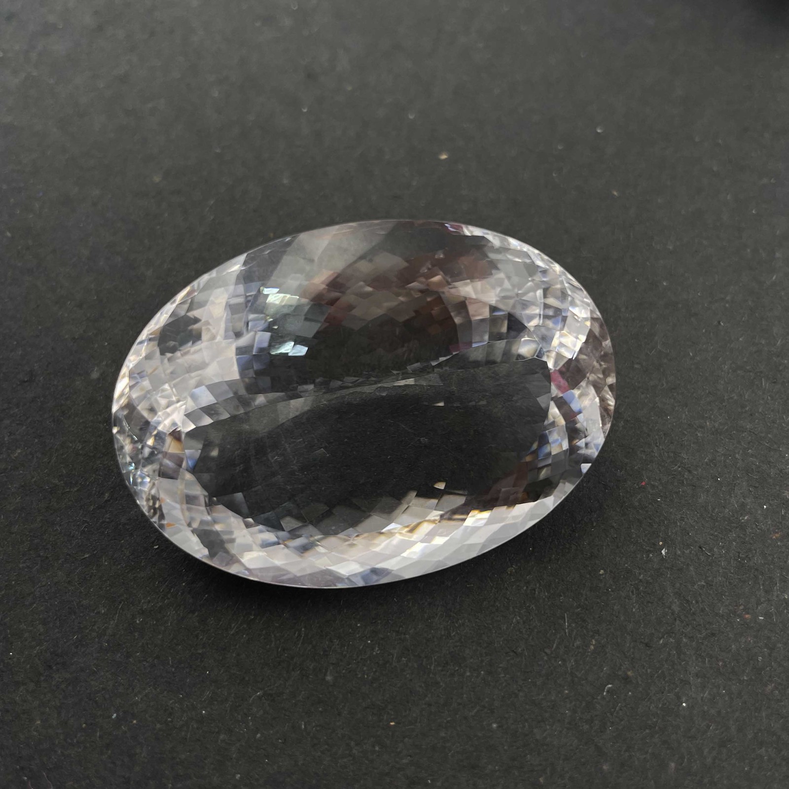 Natural Crystal Quartz Flawless Gemstone Oval Cut 29*39 MM 152 CT