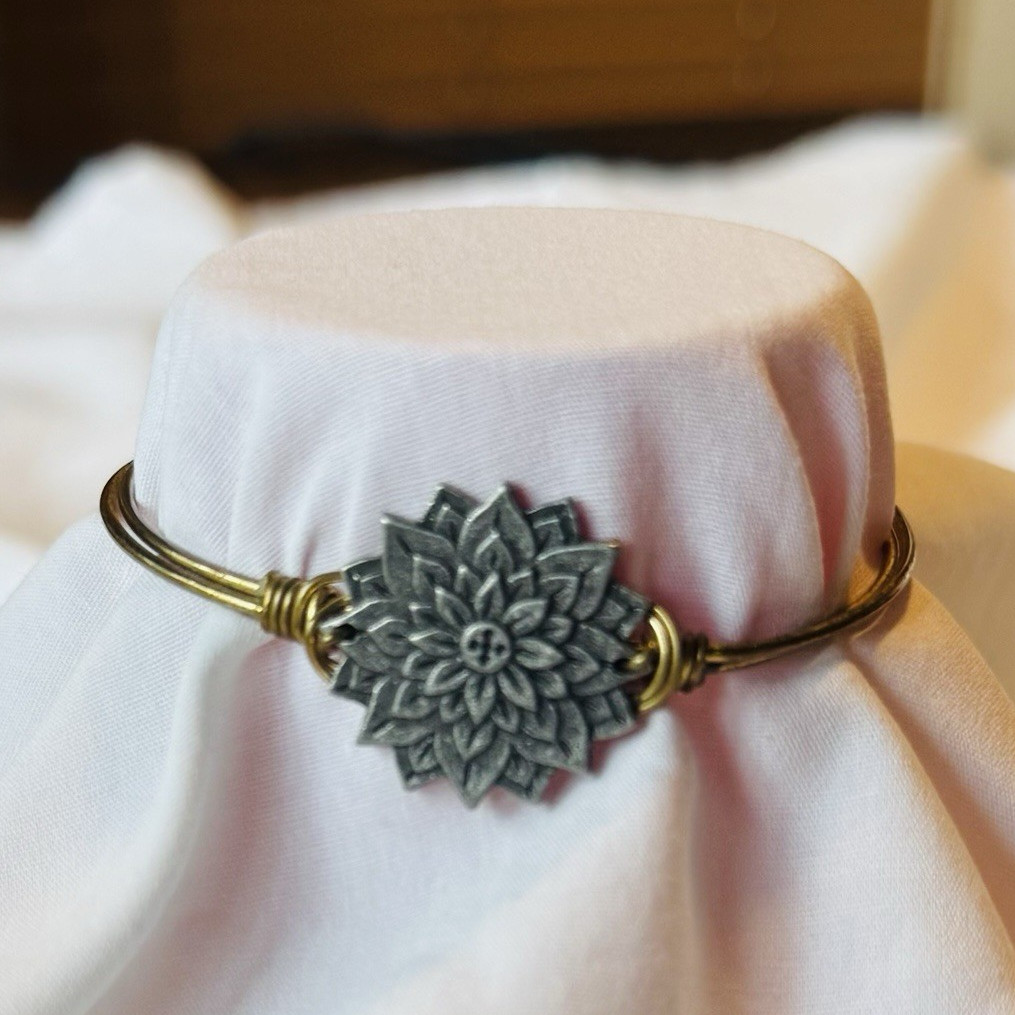 Gold Tone Wire Bangle Bracelet, Flower Dangle Charm, Hook Clasp, Stackable