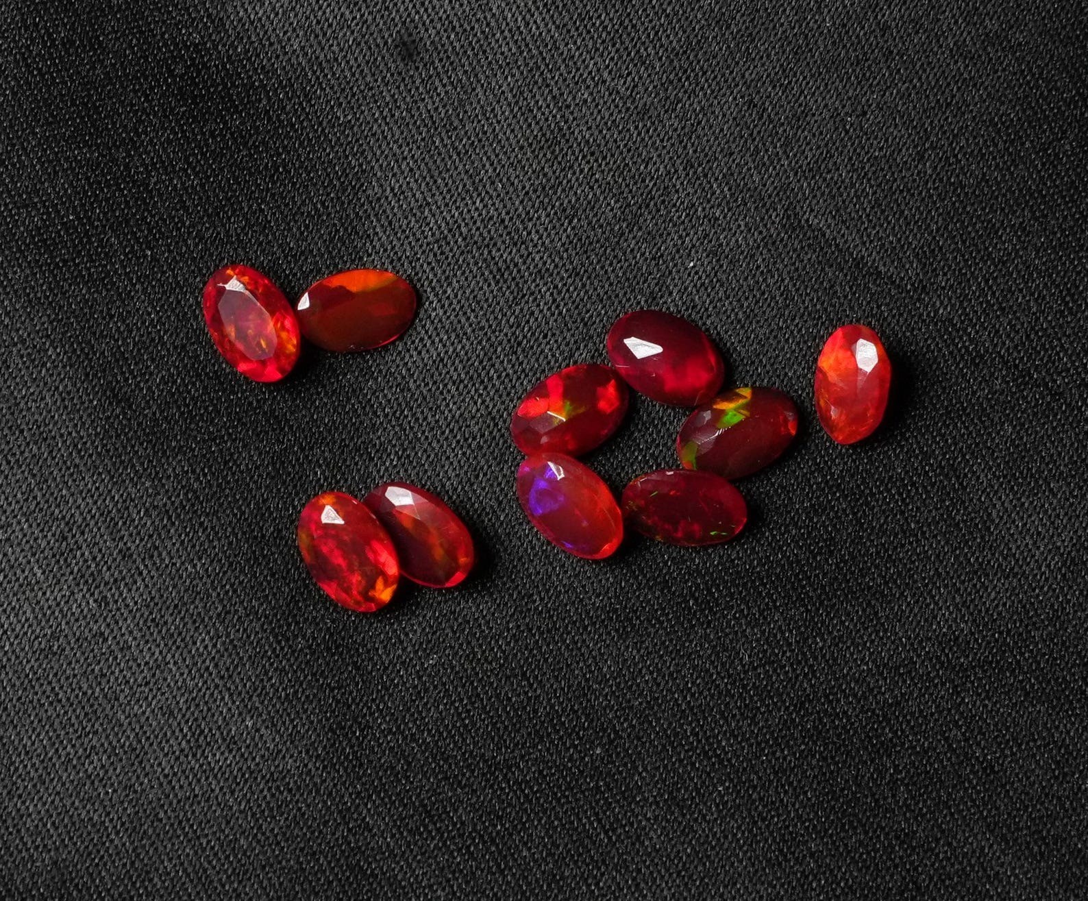 Natural Red Ethopian Opal Oval Faceted Cut 3x5mm To 8x10mm Loose Gemstone