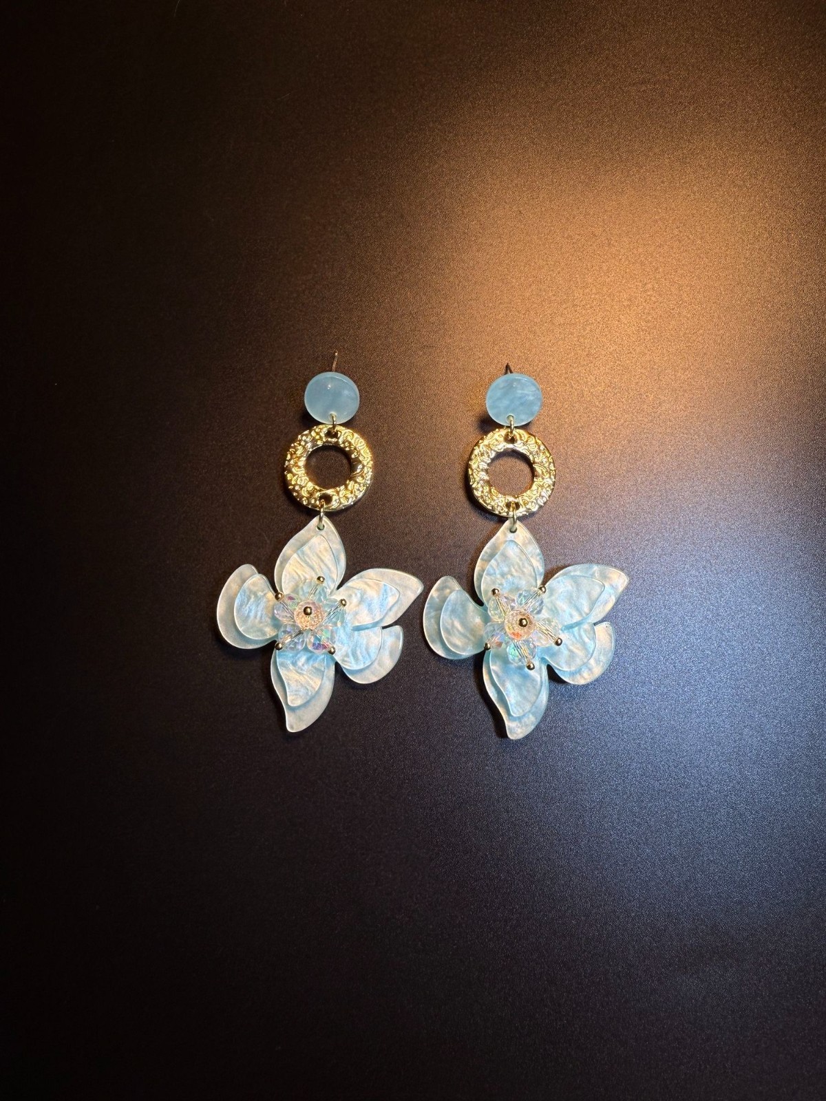 Pale Blue Shell Texture Flower Drop Earrings with Gold Ring & Jade Bead
