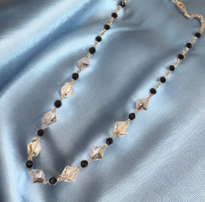 Multi color glass bead link necklace in beige, gray and black glass colors New
