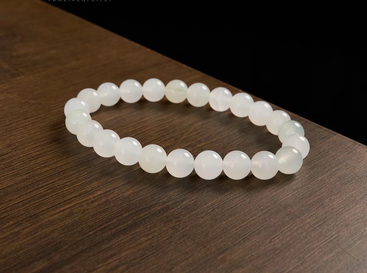 Natural Tianshan Jade（天山翠玉） Single Loop Bracelet – Round Beads Approx. 8mm –