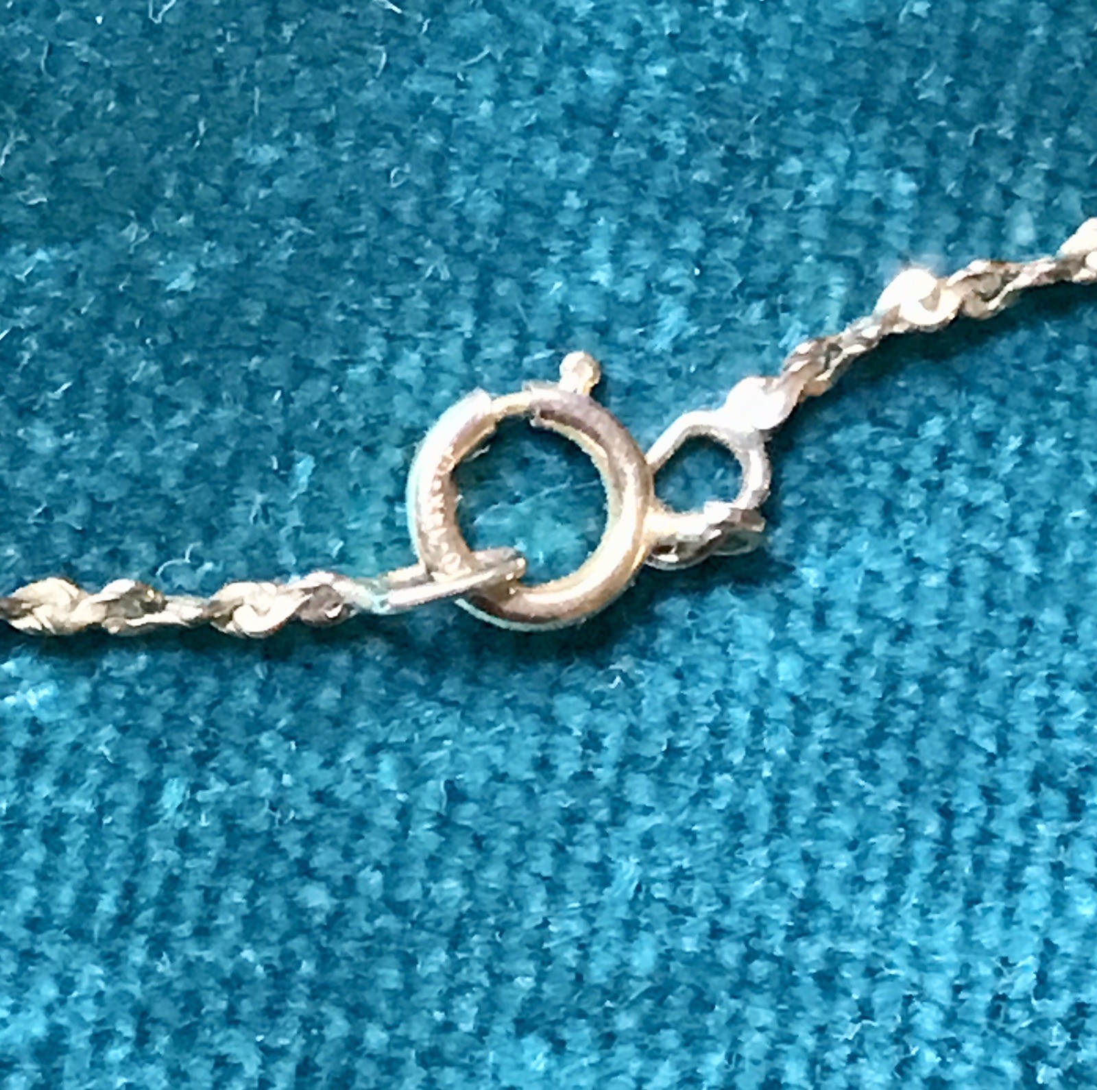 Vtg 14k Yellow Gold Necklace 24” Twist Chain 1.2 mm Less Than A Gram