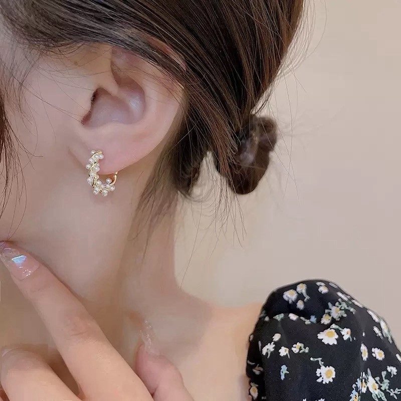 10mm 18K Gold Plated Pearl Hoop Earrings Dainty Huggie Earrings for women 001
