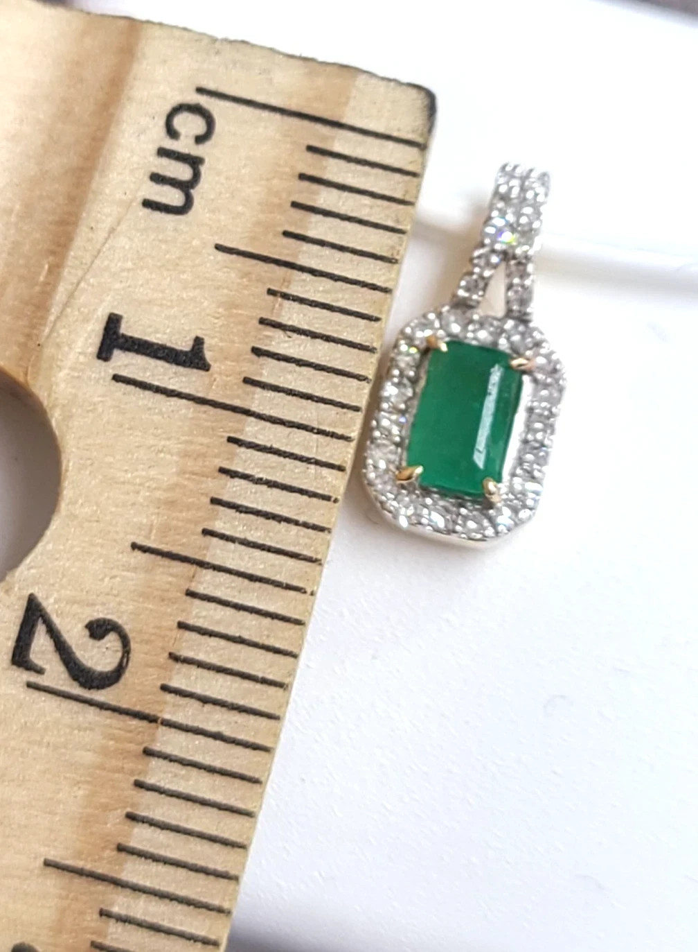 3.00Ct Cushion Cut Natural Green Sapphire Gemstone 14K White Gold Pendant