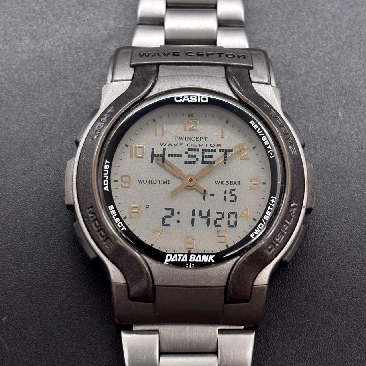 Vintage Casio Wave Ceptor WVA-200 Data Bank Ana/Digi Japan Men’s Watch Mod. 2370