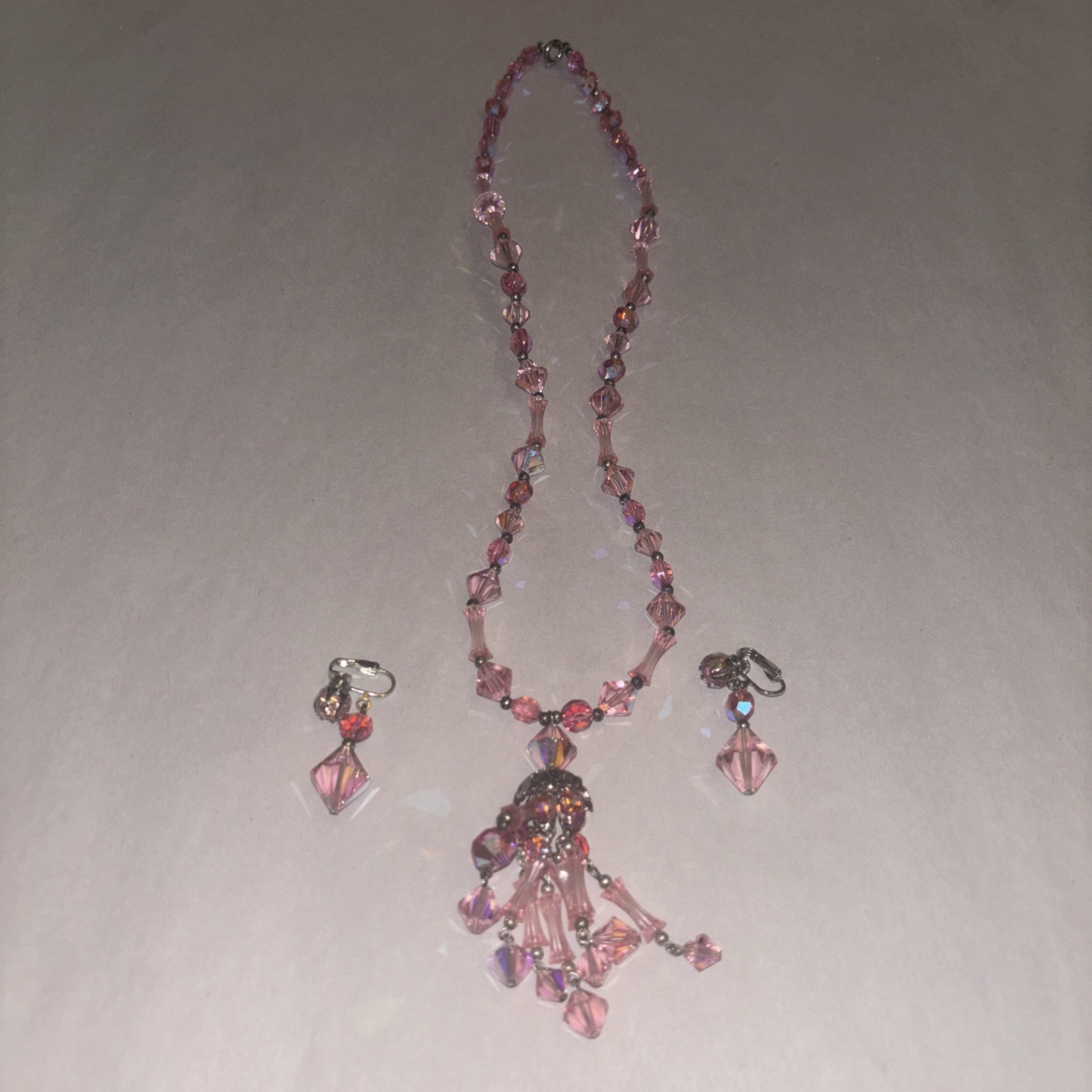 VTG Pink AB light refracting chandelier Necklace w matching Earrings Set