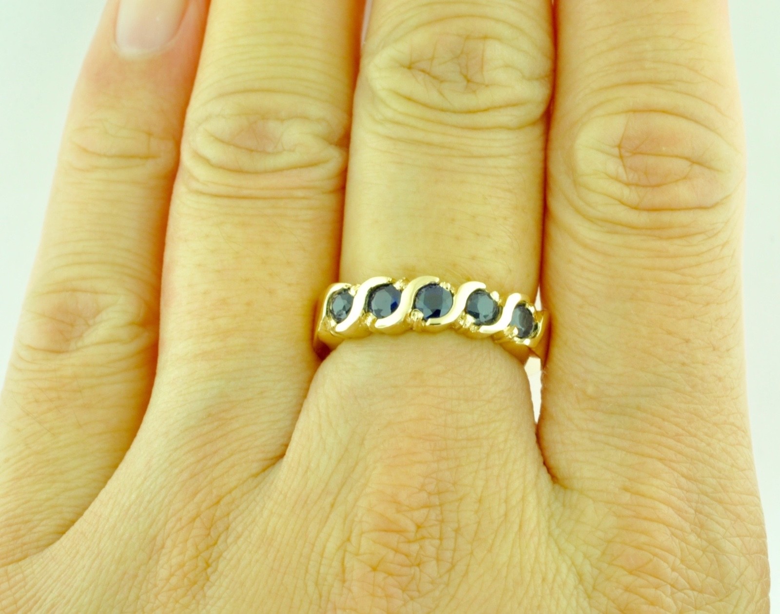 14k Solid yellow gold Natural Blue Sapphire ring 1.00 ct 5 stone ring