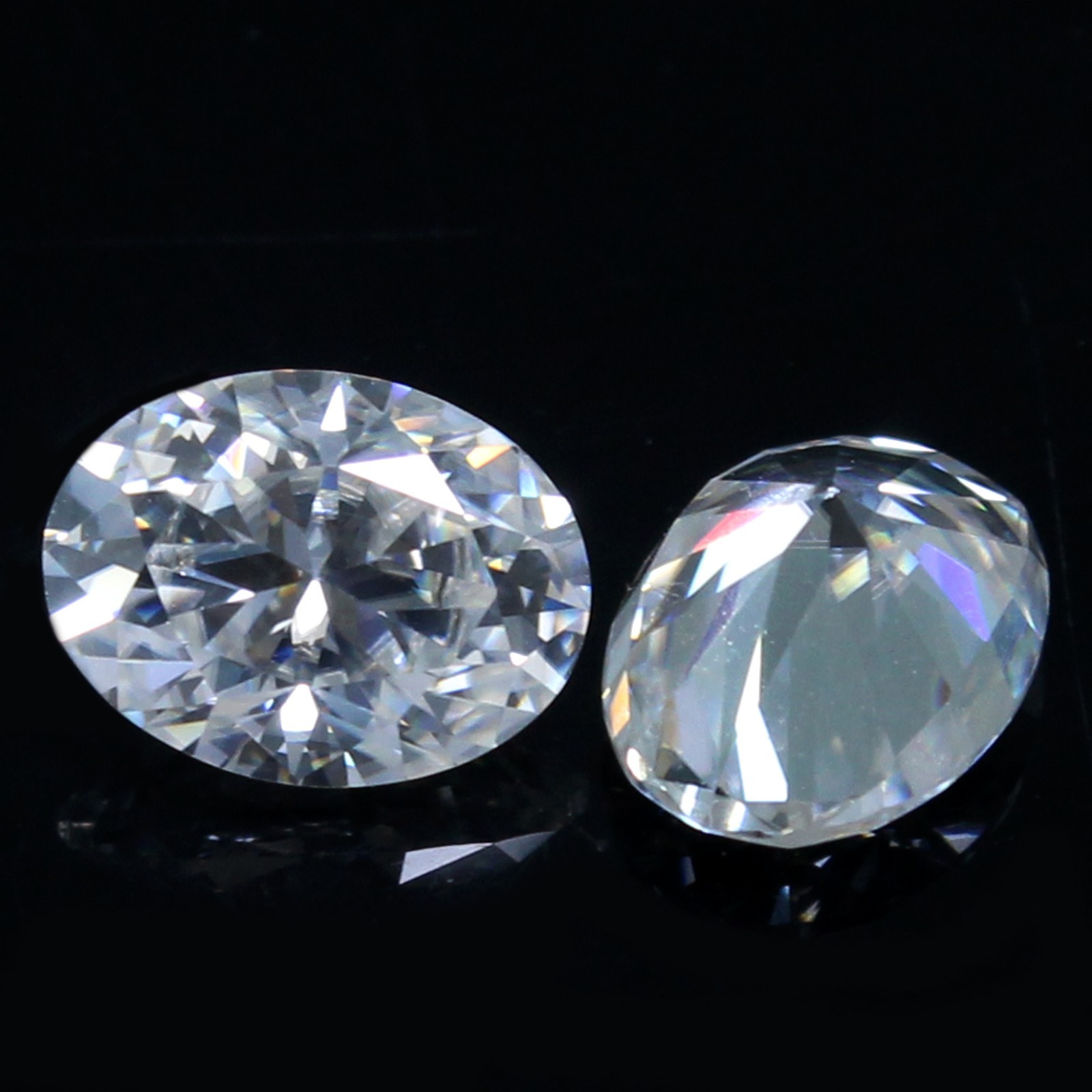 Certified Natural DE Color VVS1 Excellent Cut 2.5×4 MM Oval Pair White Diamond