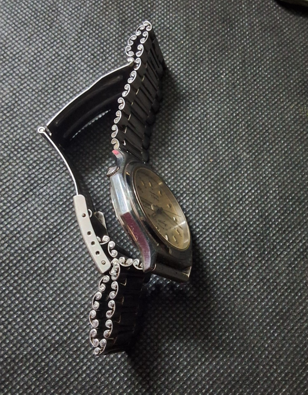 Vintage West End Quartz Day Date Swiss made Wrist Watch