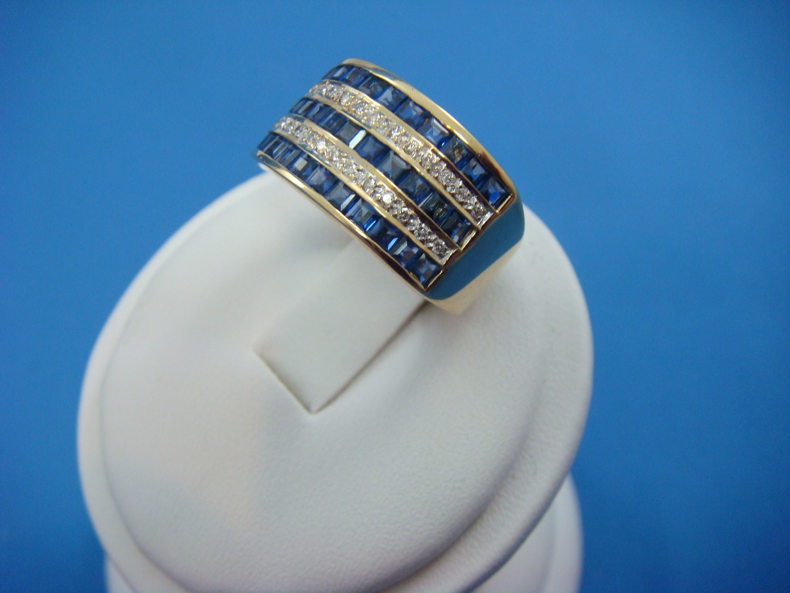 18K YELLOW GOLD 5 ROW SAPPHIRES AND DIAMONDS WIDE LADIES BAND 8.8 GRAMS