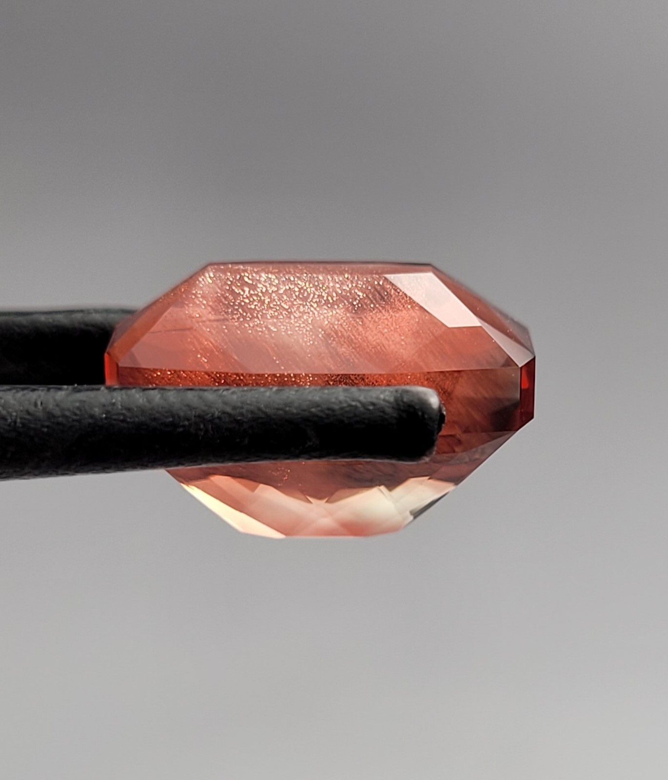 Oregon sunstone: custom cut cushion shape gemstone 7.1 cts