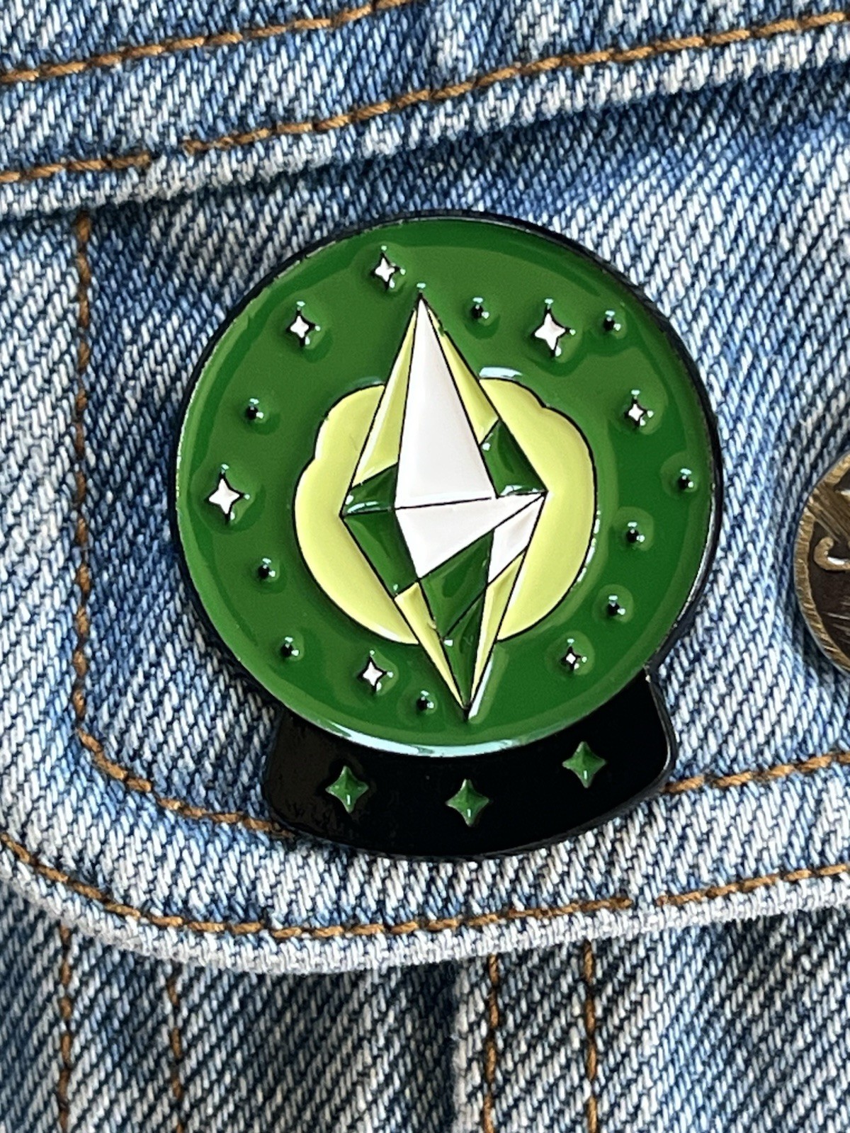 The Sims – Crystal Ball PlumbBomb Icon Simlish Video Games Funny Enamel Pin