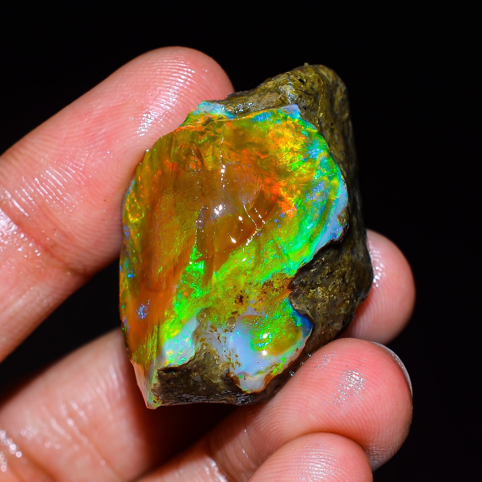 60 Ct Fancy Raw Fire Ethiopian Opal Oil Rough Gemstone For Jewelry 35x24x19 mm