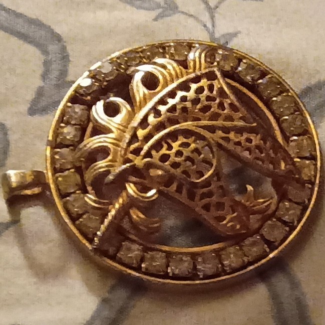 14k Yellow Gold Round Horse Head Pendant Charm w/ Clear Crystal Halo