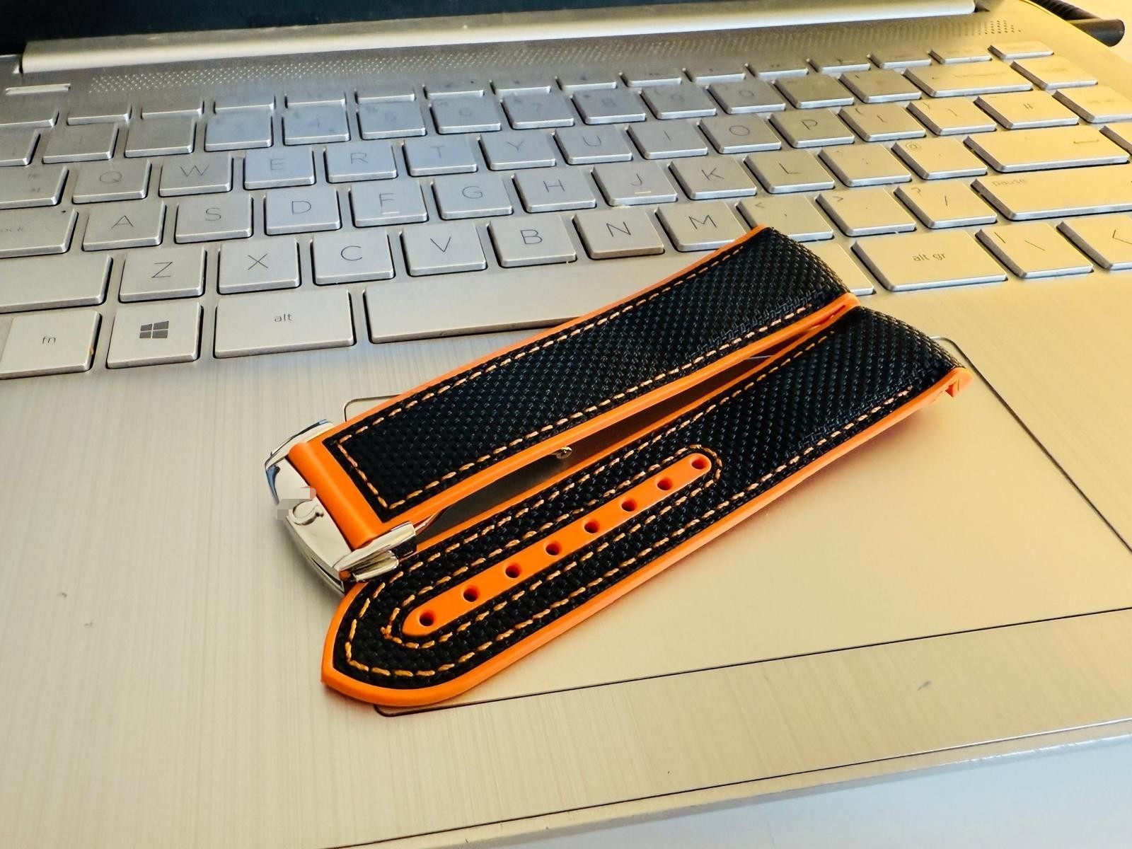 20mm Waterproof Rubber Nylon Watch Strap Replacement Orange Black
