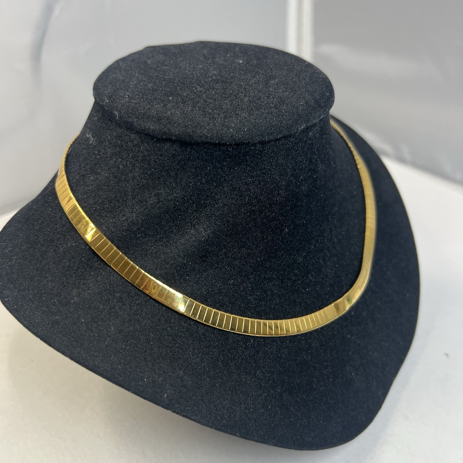 Vintage Gold Tone Flat Snake Chain Choker Necklace