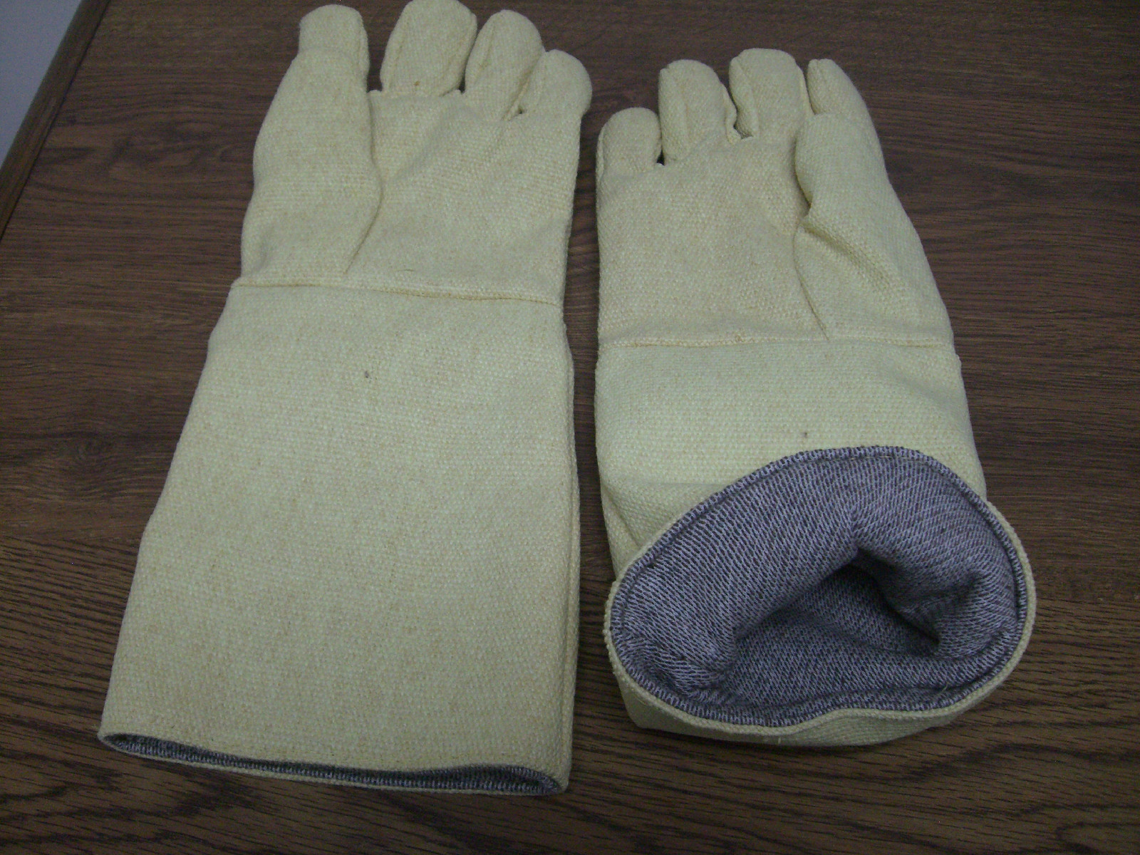 MADE WITH KEVLAR HIGH HEAT RESISTANT GLOVES FURNACE 18″ PAIR MELTING WELDING