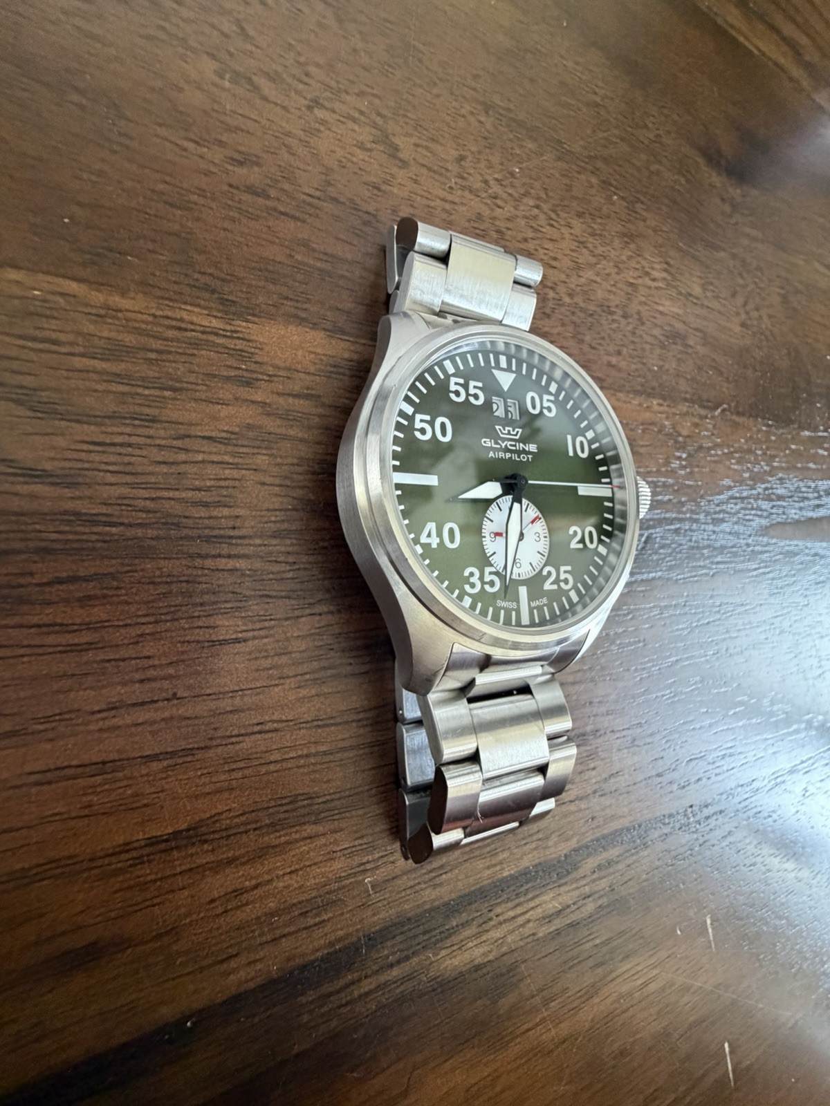 Glycine Airpilot GL0450 Swiss Quartz Chronograph Green Dial Sapphire Watch
