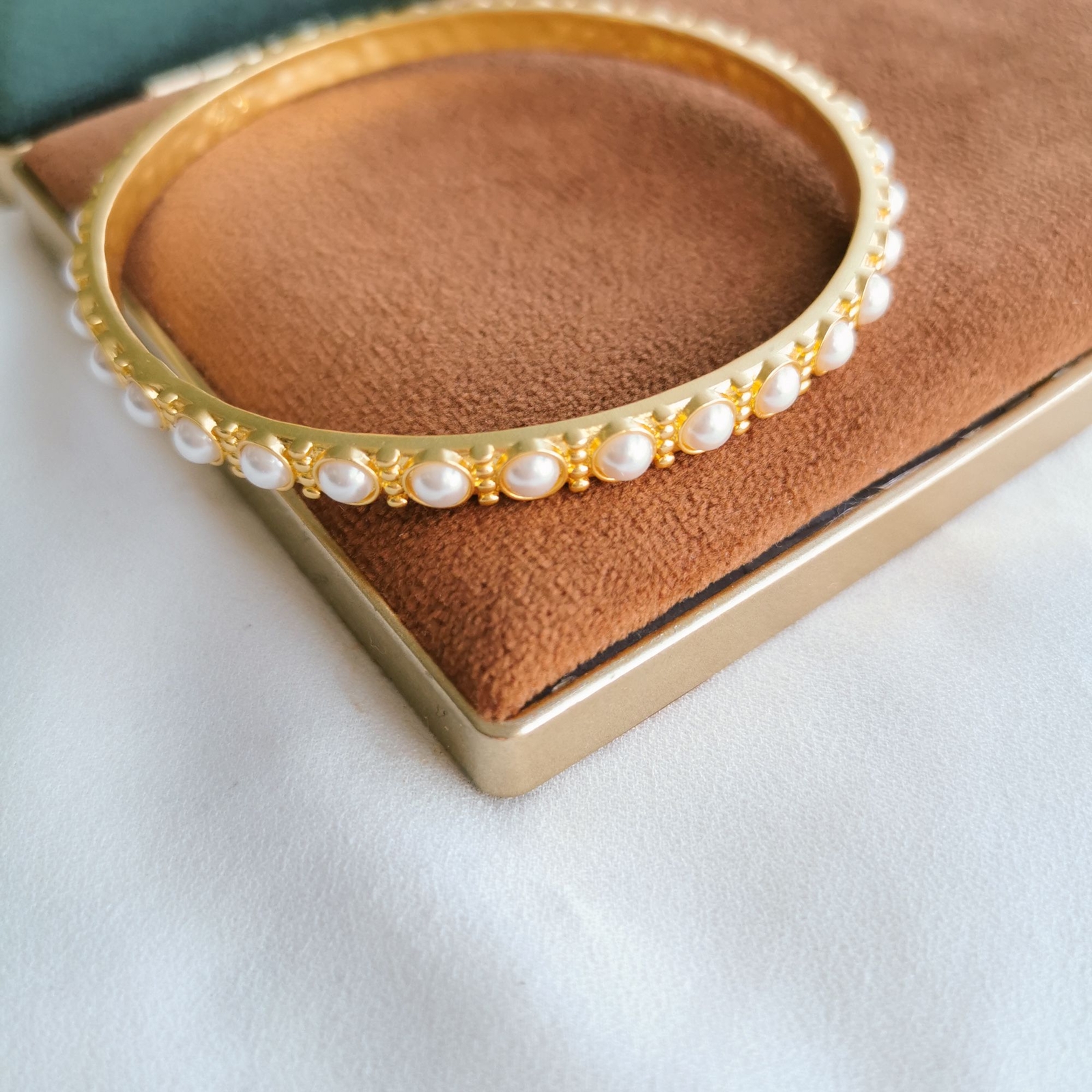Julie Vos Gold Pearl Bangle