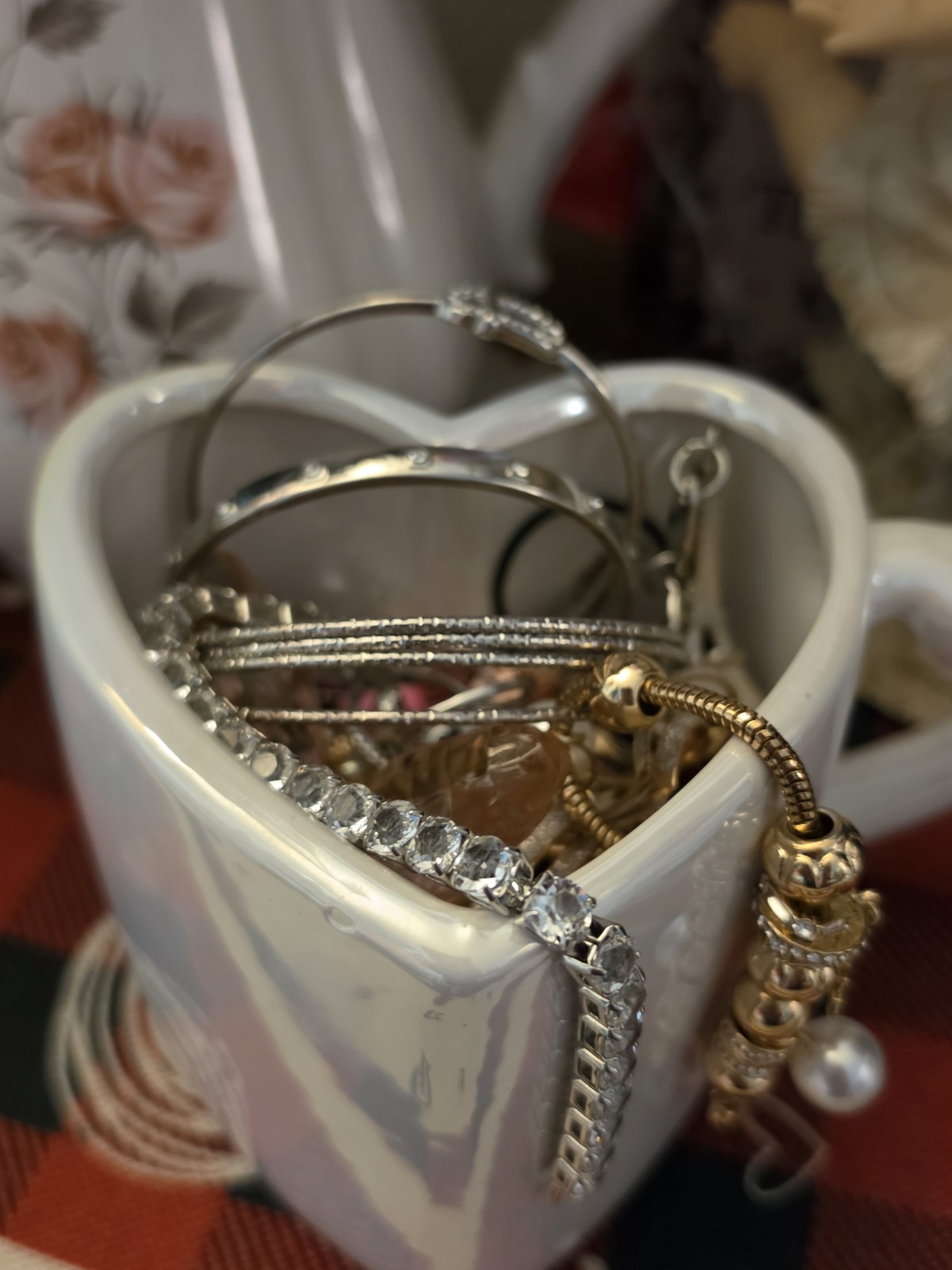 Mystery Jewelry lot . Heart’s, Love, Pearl Themed in heart shaped mug.
