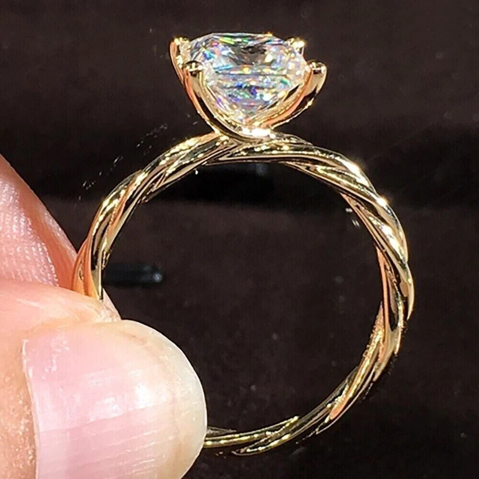 Princess Cut 14k Yellow Gold 2 CT Lab Grown IGI E F VVS Certified Diamond Ring