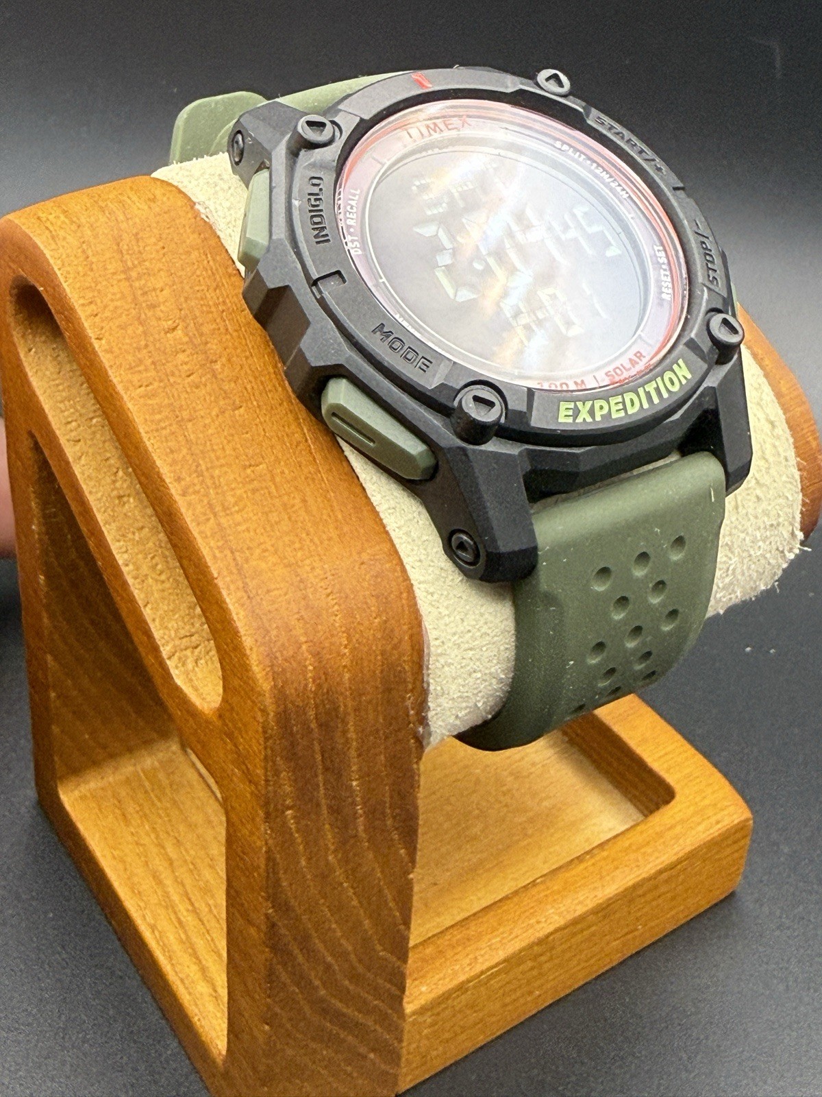 Timex Expedition Ridge Solar Digital Watch Green / Black TW4B33700 100M INDIGLO