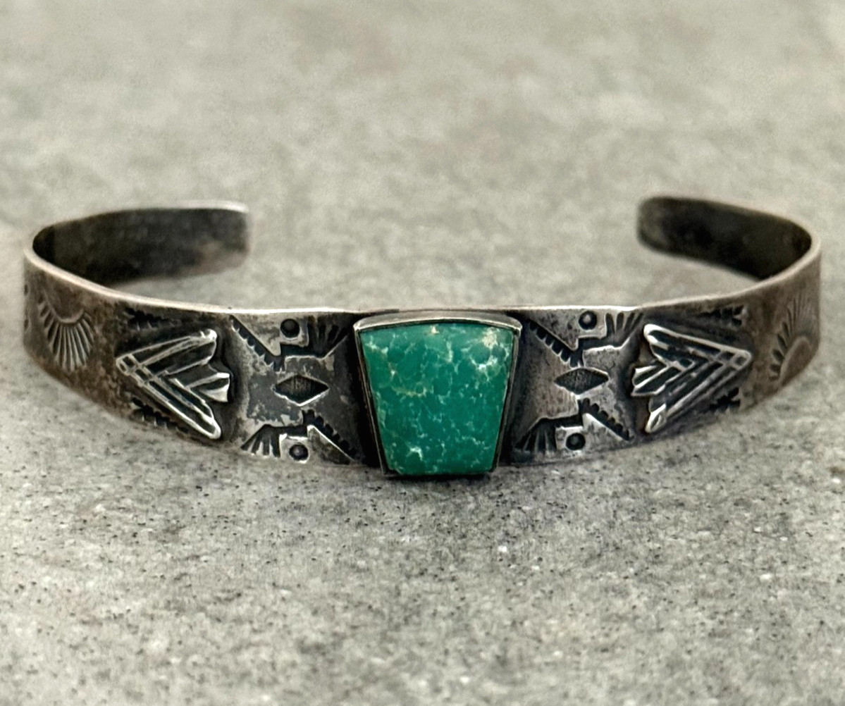 Vintage FRED HARVEY era 40’s Navajo ARROW HEAD Turquoise Silver Bracelet 7.25 in