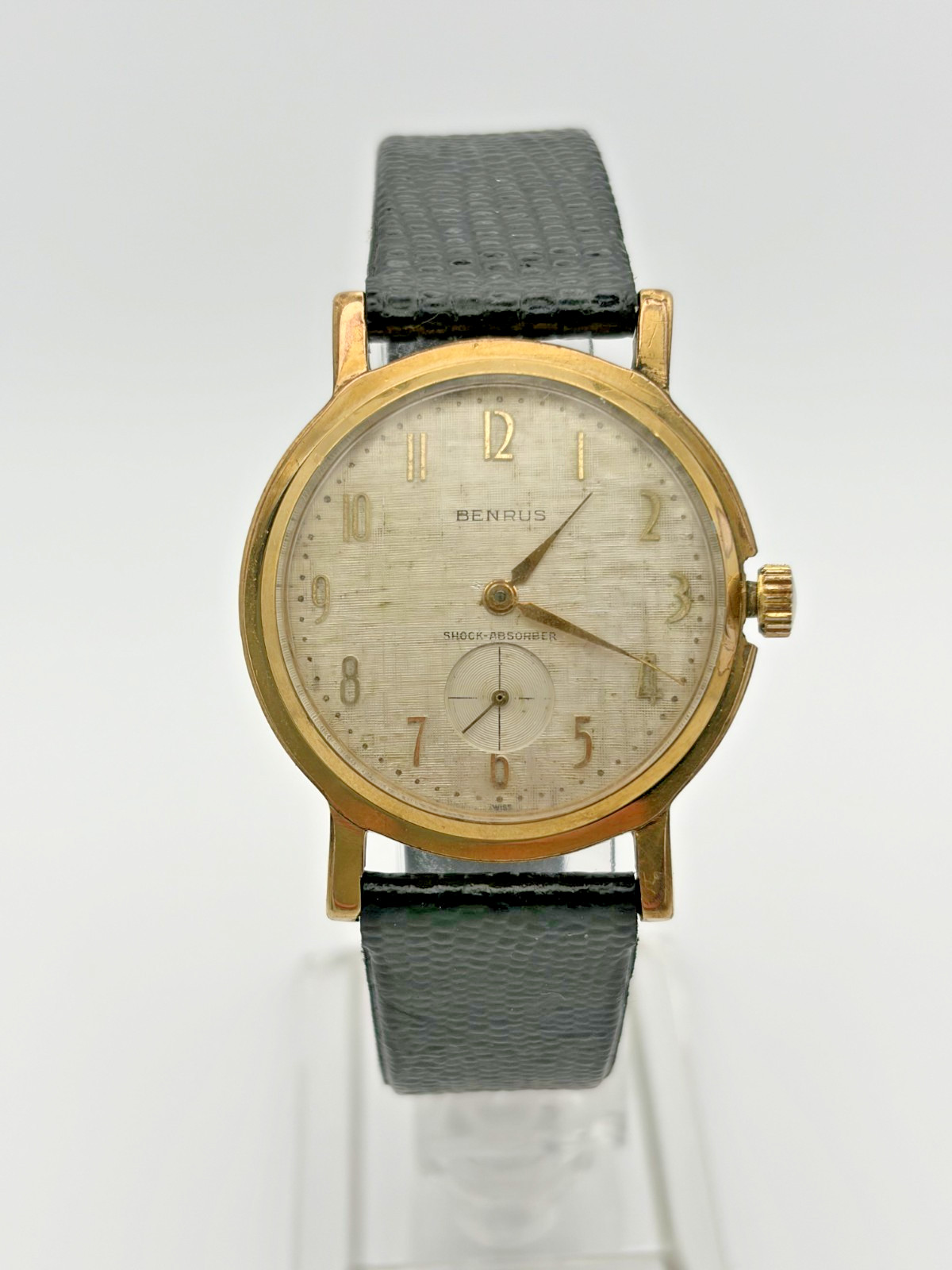 Benrus Men’s Round Manual Wind Vintage Mechanical Wristwatch – Lot 134