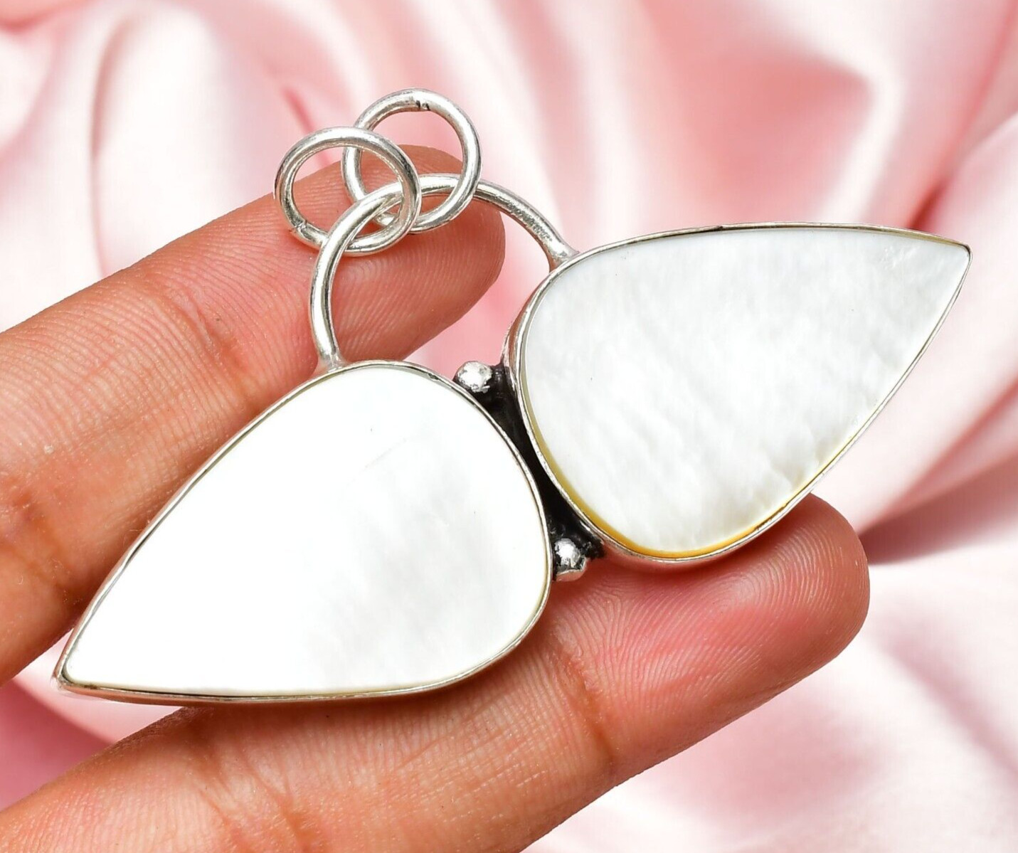 Mother Of Pearl Gemstone 925 Sterling Silver Handmade Jewelry Pendant 1.56″