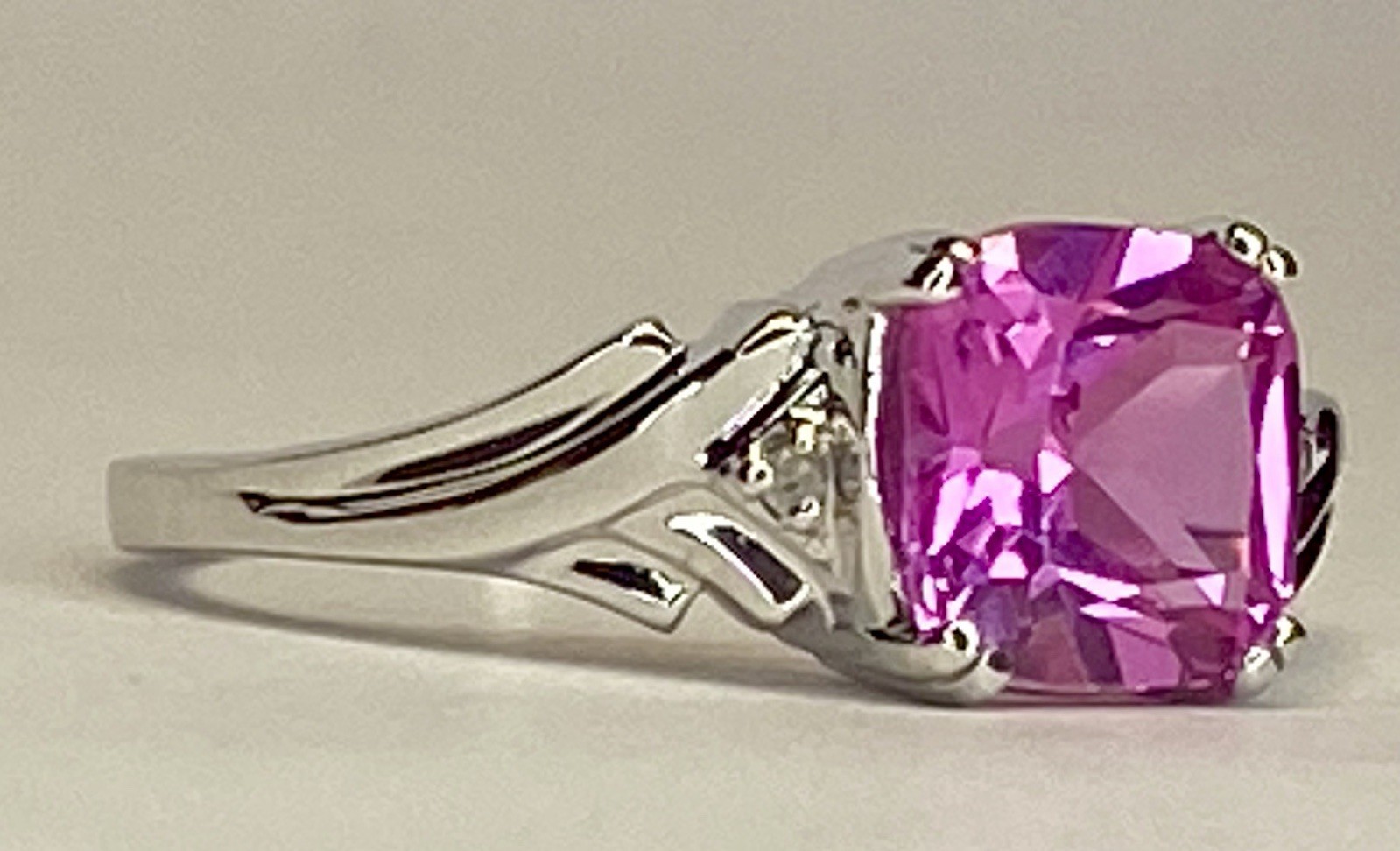 10K White Gold Pink Sapphire Diamond Accent Ring Size 6.75