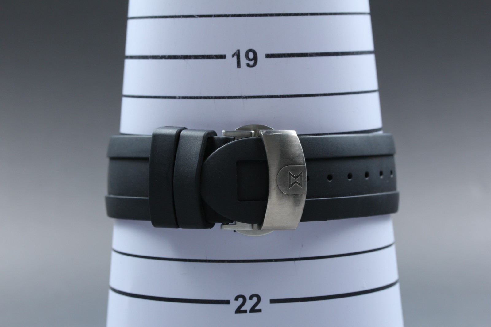 [NEAR MINT w Box] EDOX Class-1 Day Date 83005-TINR-NIR Titanium AT Men Watch JPN