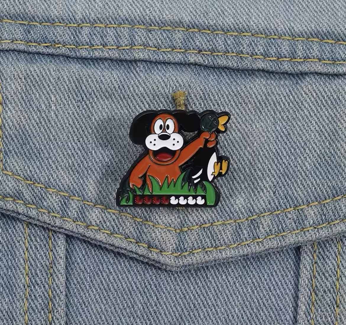 Dog Duck Hunt Style 1pc Rubber Backer Game Duck Hunt Character Pin FREE SHIPPING