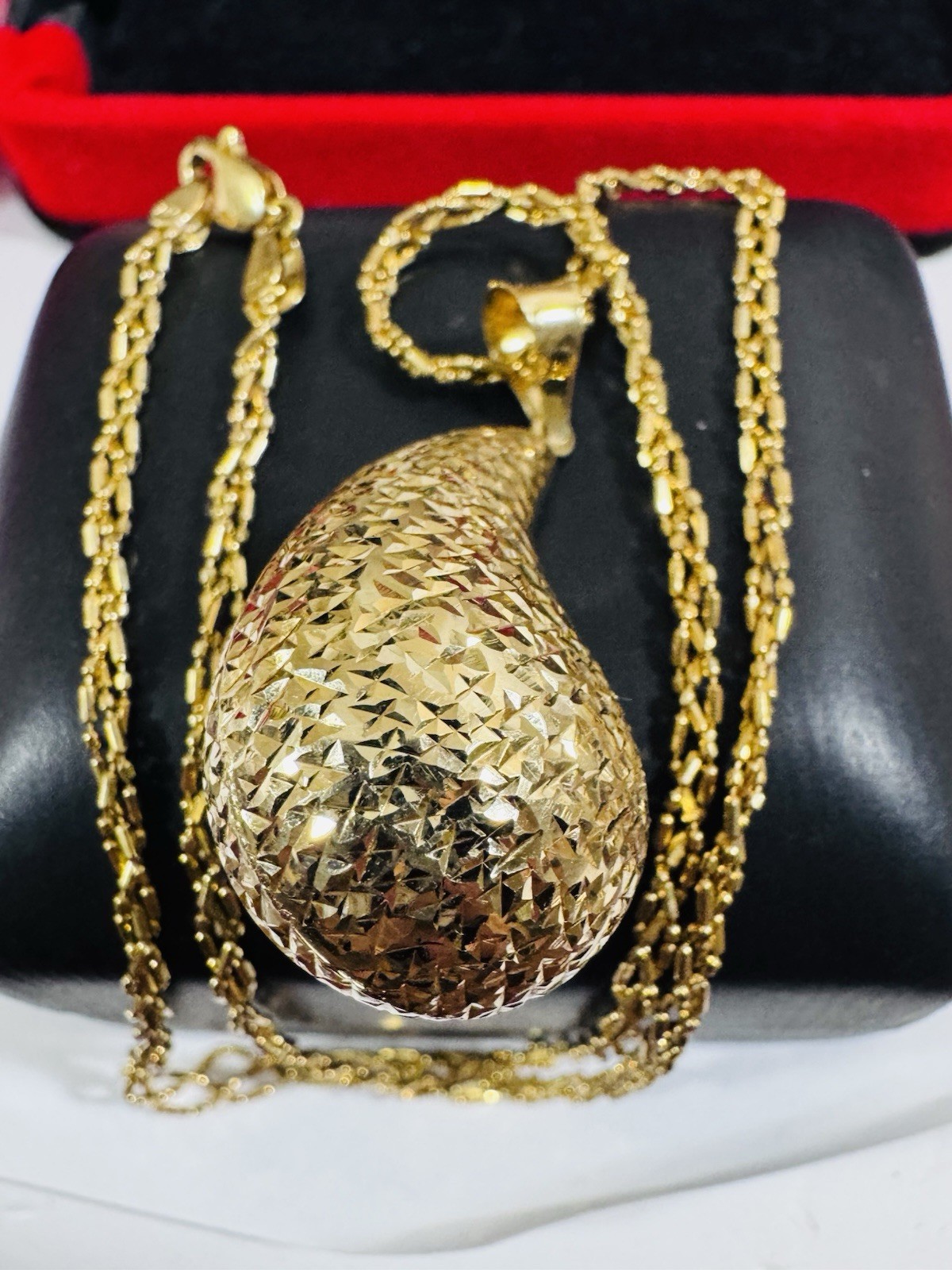 New 18K 750 Gold Women’s Teardrop Set Necklace 16”/16.5” long 7.83g 3mm Choker