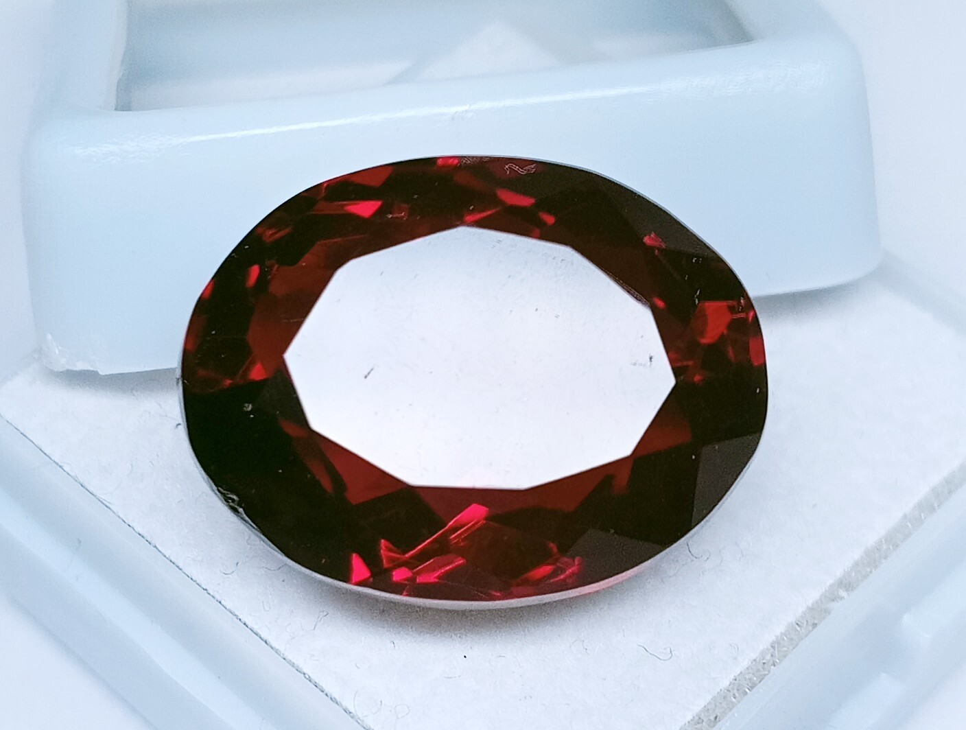 Hessonite Garnet Lab Created Oval Cut Red 15+ Ct Loose Gemstone For Ring Making